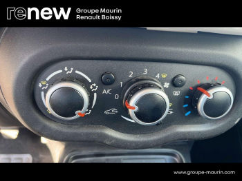Photo 23 du bon plan RENAULT Twingo 1.0 SCe 75ch Zen - 20 occasion à 8990 €