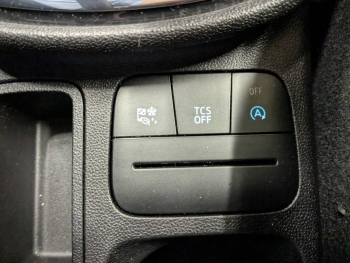 Photo 18 du bon plan FORD Fiesta Active 1.0 EcoBoost 100ch S&S Pack Euro6.2 occasion à 11490 €