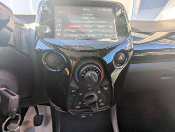 Photo 7 du bon plan TOYOTA Aygo 1.0 VVT-i 72ch x 5p occasion à 7990 €