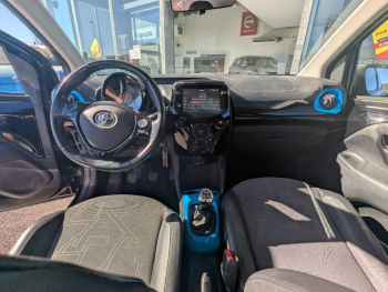Photo 11 du bon plan TOYOTA Aygo 1.0 VVT-i 72ch x 5p occasion à 7990 €