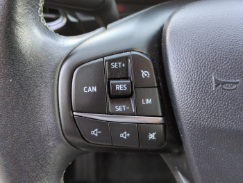 Photo 22 du bon plan FORD Fiesta 1.0 EcoBoost 100ch Stop&Start Titanium 5p occasion à 8990 €