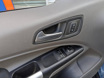 Photo 9 du bon plan FORD Transit Connect VUL L1 1.5 EcoBlue 120ch Active BVA occasion à 20900 €