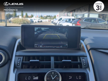 Photo 17 du bon plan LEXUS NX 300h 2WD Luxe Plus MY21 occasion à 31990 €