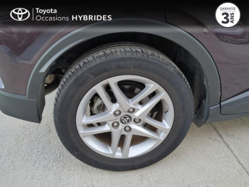 Photo 16 du bon plan TOYOTA C-HR 1.8 Hybride 122ch Dynamic Ultimate E-CVT occasion à 21990 €