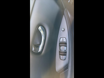 Photo 16 du bon plan NISSAN Leaf 150ch 40kWh Acenta 22 occasion à 14990 €