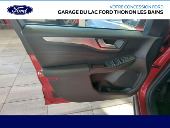Photo 17 du bon plan FORD Kuga 2.5 Duratec 190ch FHEV E85 Titanium BVA occasion à 23990 €
