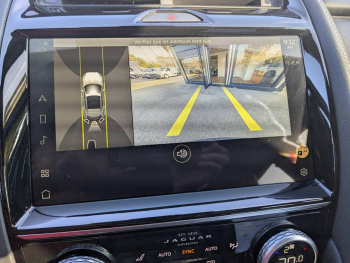 Photo 15 du bon plan JAGUAR E-Pace P200 FlexFuel MHEV 200ch R-Dynamic SE occasion à 32990 €