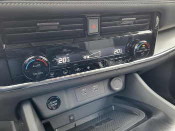 Photo 22 du bon plan NISSAN X-Trail e-4orce 213ch Acenta 7 places 2025 occasion à 40990 €