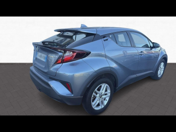 Photo 5 du bon plan TOYOTA C-HR 122h Dynamic 2WD E-CVT RC18 occasion à 17990 €