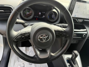Photo 12 du bon plan TOYOTA Yaris Cross 116h Design MY22 occasion à 20066 €